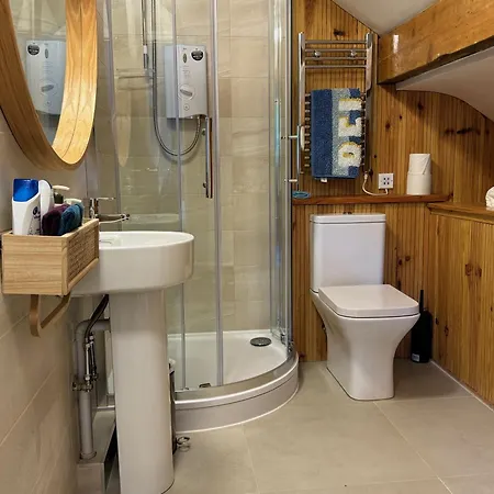 Double Bed En-suite 홈스테이 윈더미어