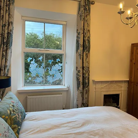Double Bed En-suite * Windermere